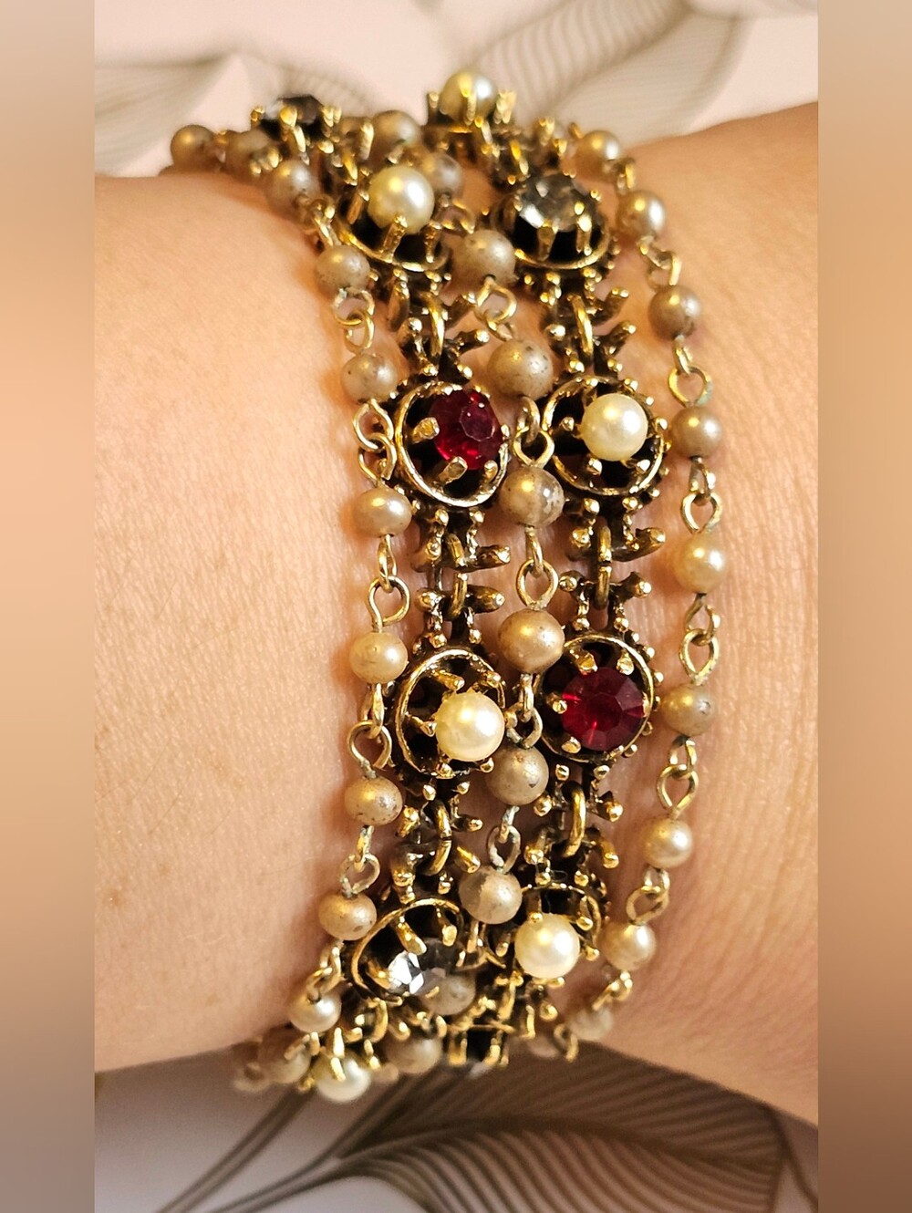 Vintage 1950s Rhinestone & Faux Pearl Cluster Earrings & Bracelet - Picture 7 of 10